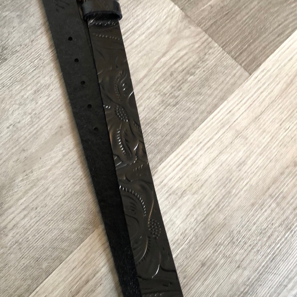Patricia Nash Vietri Tooled Floral Black Leather Belt Size L NWT - Picture 6 of 16